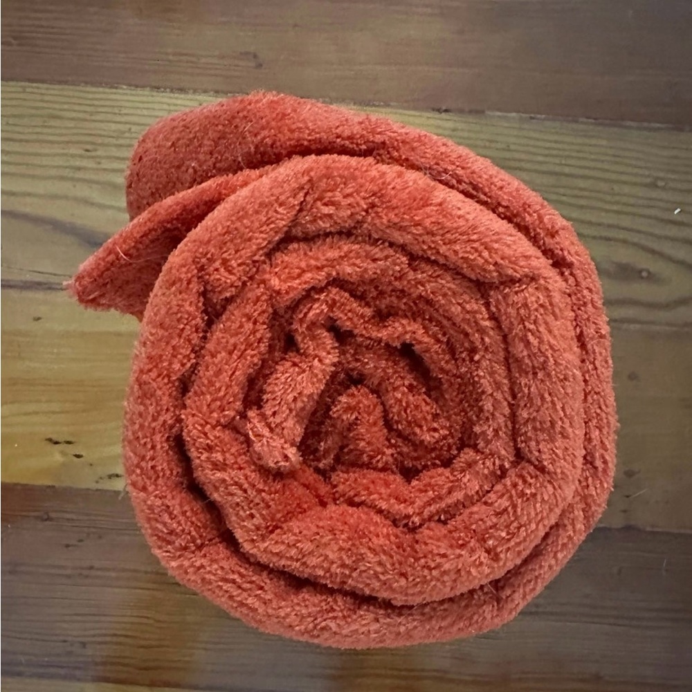 New Microplush Throw - Picture 4 of 4